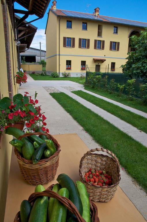Cascina Delle Mele Bed & Breakfast Vittuone Dış mekan fotoğraf